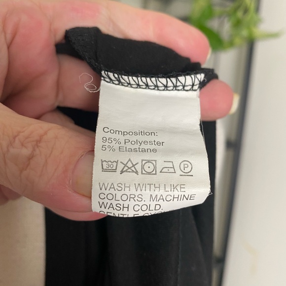 Bundle SHEIN Curve “What The Fucculent” t-shirt black matching post earrings - Picture 7 of 10